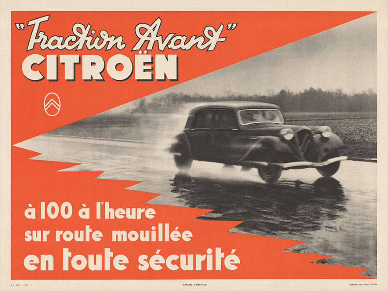 “Traction Avant”, Citroën, à 100 à l’heure sur route mouillée en toute sécurité